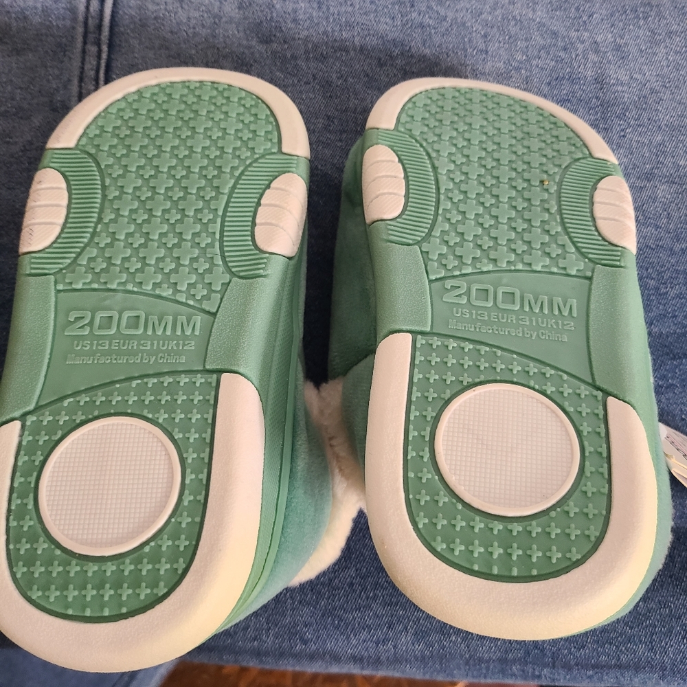 Pancoat NWT Plush House Shoes Adorable Duck Dog Warm Green - Picture 4 of 9
